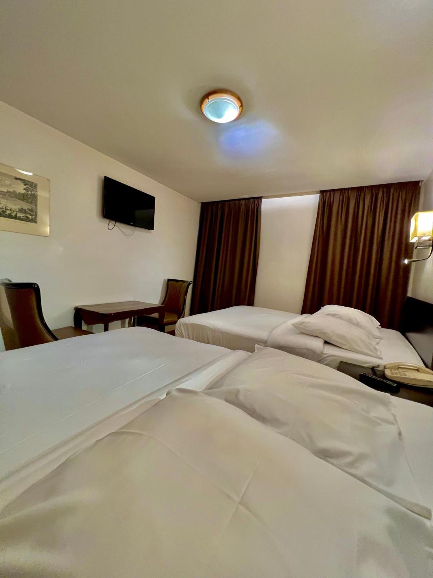 Hotel Belle Fontainebleau Bagian luar foto