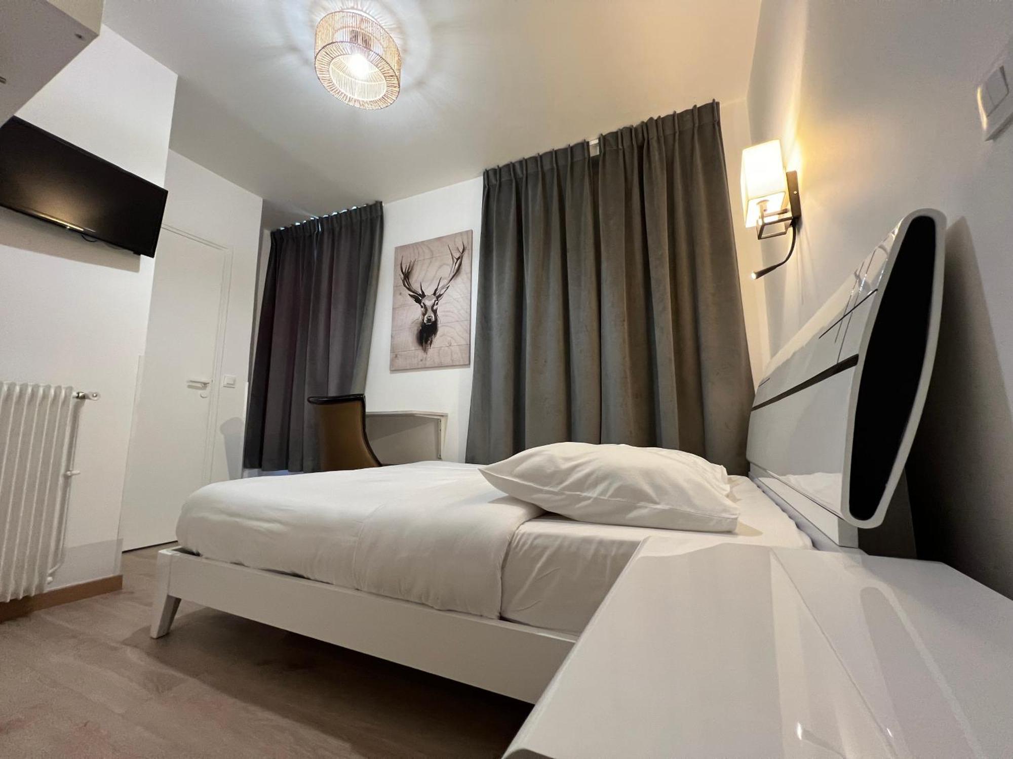 Hotel Belle Fontainebleau Bagian luar foto
