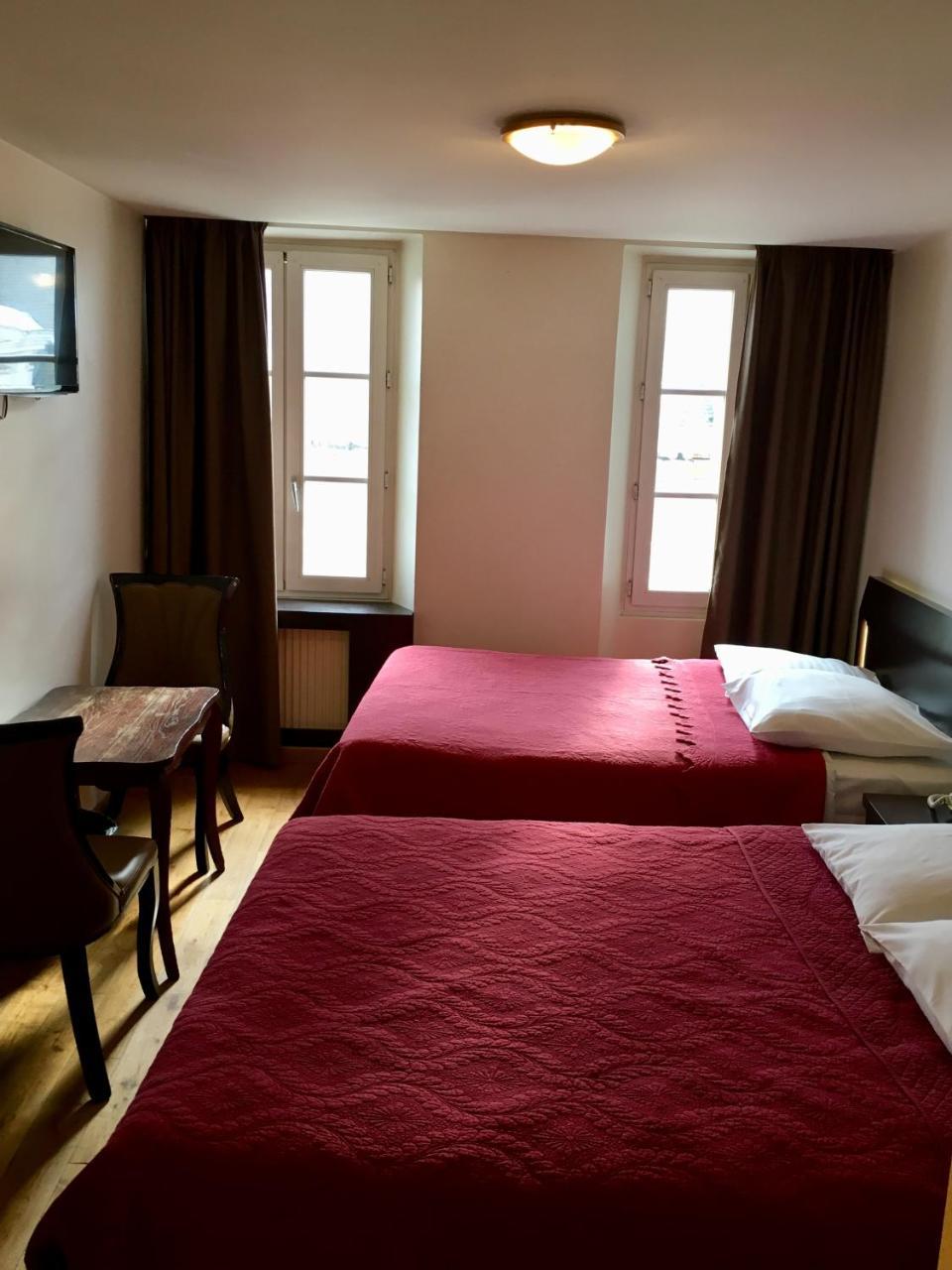 Hotel Belle Fontainebleau Bagian luar foto